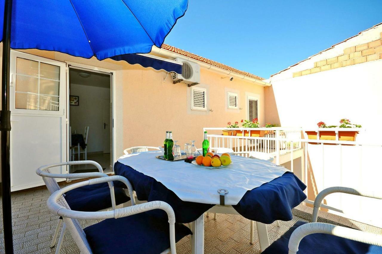 Apartment Ljubica Vodice Luaran gambar